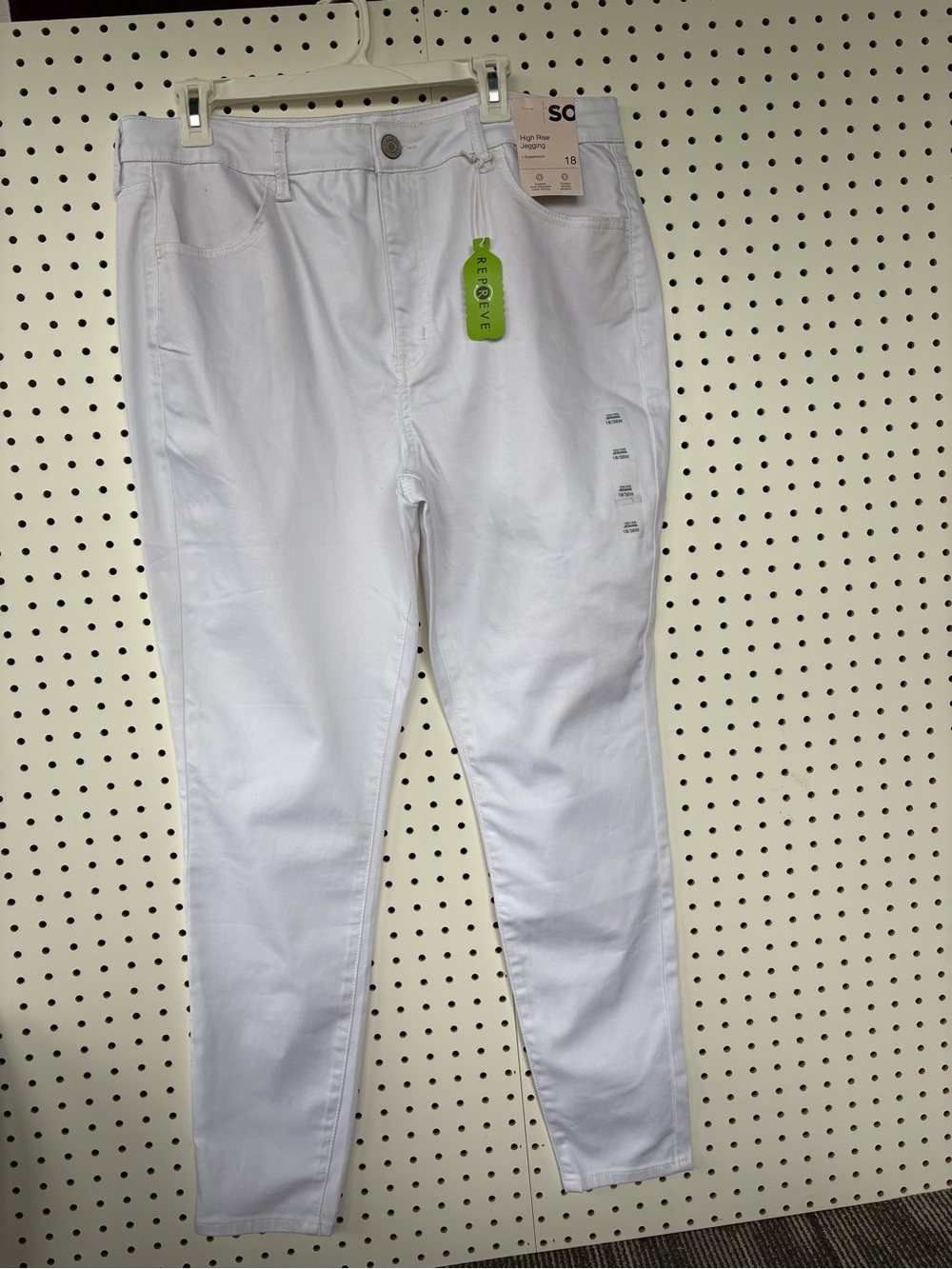 NWT SO High Rise Jeggings White Stretch Skinny Jeans Size 18/36W